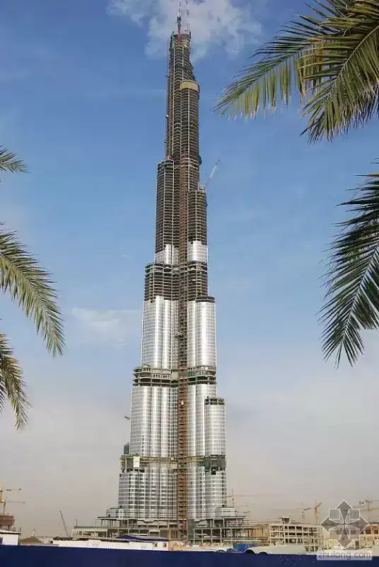 你知道世界最高楼迪拜塔是怎么一步步建造起来的？近百张照片纪录